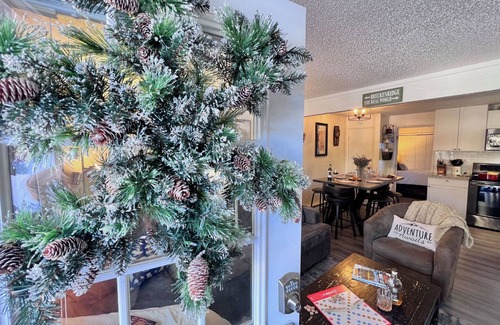 Baldy Mountain Ski Chalet | Baldy Mountain Basecamp Cozy Stay w/Free Shuttle Access