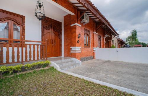 Ngemplak House | Bale Ayem Prambanan Homestay Jogja