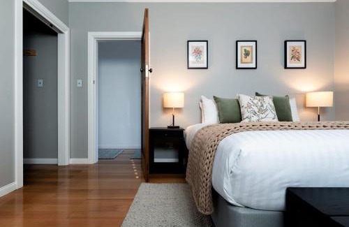 Launceston CBD House | Balfour Cottage WiFi & Parking