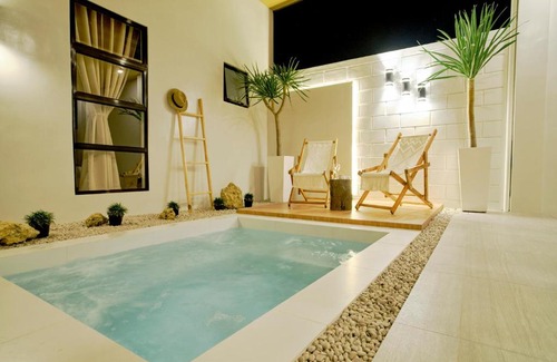 Iloilo Villa | Bali-inspired Villa with Dipping Pool by Pallet Homes