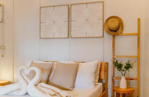 Iloilo Villa | Bali-inspired Villa with Dipping Pool by Pallet Homes