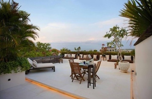 Jimbaran Bay Villa | Bali Villa Santai Private Pool with 2 Master BR