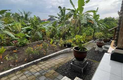 Suraberata House | Balian Green Lagoon