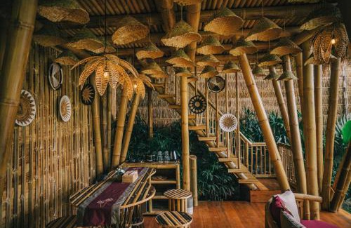 Selat Villa | Balikayanas - Ellena House