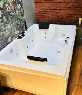 Valane Hotel | Ballal's Farm
