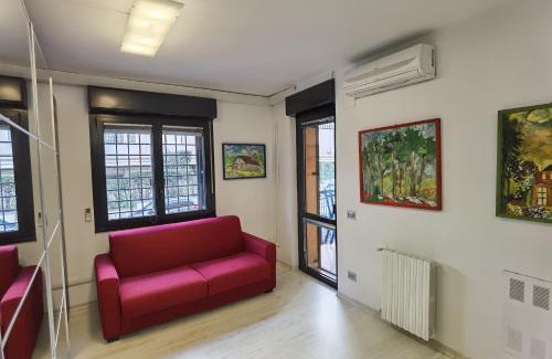 Quartiere XX Ardeatino Apartment | Ballarin Studio Apartment for Business Travels and Holidays