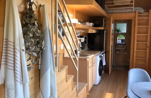 Balsam Lake House | Balsam Lake modern tiny home escape with sauna