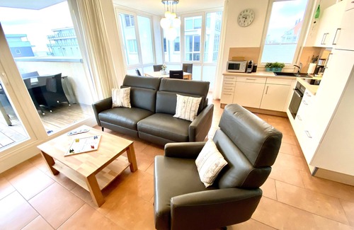 Grossenbrode Apartment | Baltic Sea view | large terrace | sauna scents | firewood | WLAN | beach chair