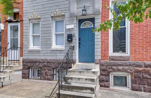 Downtown Baltimore Apartment | Baltimore Townhome Near Oriole Park w/A/c!