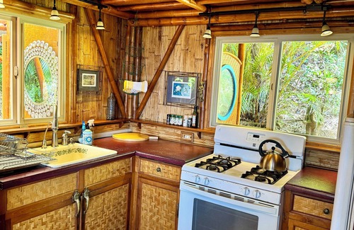 Haiku Cottage | Bamboo Bliss: Ocean Views & Waterfalls Await!