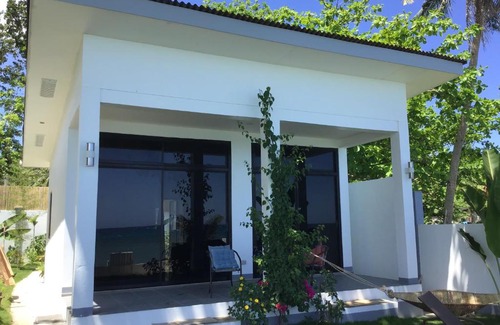 Dimiao Villa | BambooBeachVilla1 AC New OCEANFRONT POOL sunsetview garden kitchen SATELLITE STARLINK WI-FI