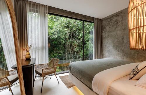 Petulu Villa | Bamboolina Jungle Villa - A Unique Retreat with Artistic Charm with River Access