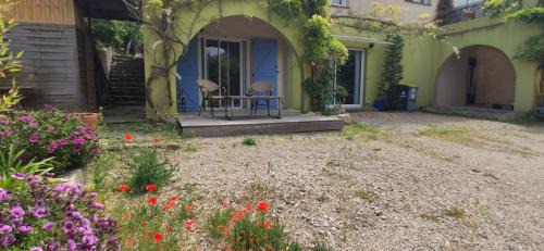 Chateauneuf-Grasse Apartment | Bambou entre Mer et Montagnes
