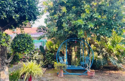 Sakon Nakhon Ski Chalet | Ban Aob Maiy(บ้านโอบไม้)