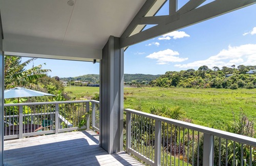 Raglan Apartment | Banana Bungalow: serenity, views, tropical setting