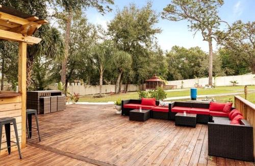 Orlovista Villa | Banana Leaf Villa-Island Groove-Standard Suite