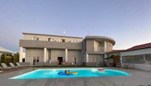 Pigianos Kampos Apartment | Banana Moon