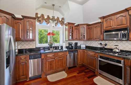 Gadsden House | Banana Point Rental at River Rocks Landing