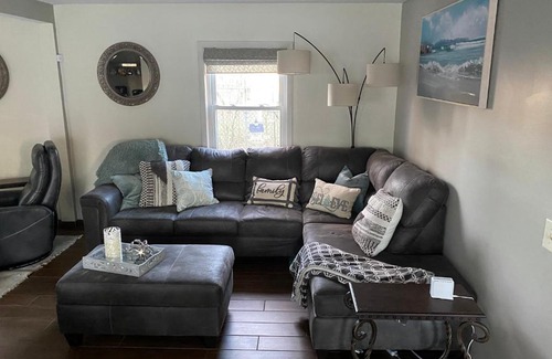 Reynolds Corners House | Bancroft Guest House