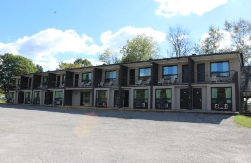 Bancroft Hotel | Bancroft Inn & Suites