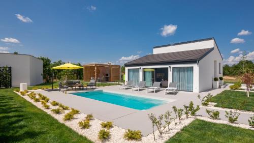 Oklaj Villa | Bandelli villas