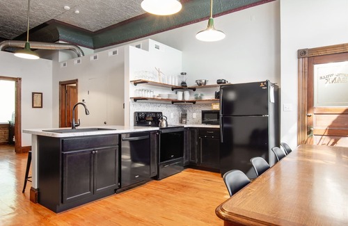 Marthasville House | Bank Haus - USA Today Travel - Hot Tub, Fenced Yard