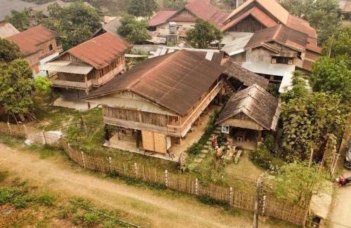 Nam Bak House | Banlue handicraf center and home stay