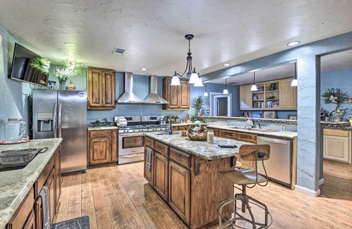 Forestburg House | Banquet Hall & Pool: Expansive Forestburg Ranch!