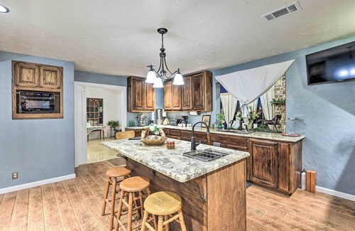 Forestburg House | Banquet Hall & Pool: Expansive Forestburg Ranch!