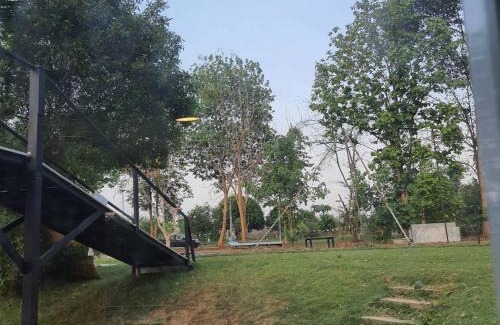 Kanchanaburi Resort | Bansuanmaenam(บ้านสวนแม่น้ำ):sunset view room