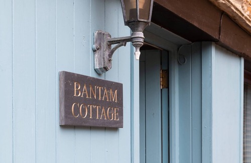 Combe Martin Cottage | Bantam Cottage - sleeps 2 guests in 1 bedroom
