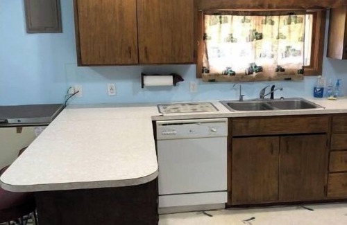 Orleans House | Bantam's Cabin your home away from home!
