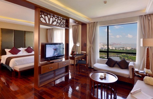 Long Hua Hotel | Baohua Harbour View Hotel