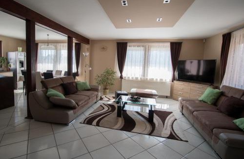 Szentantalfa House | Barátkozó Vendégház