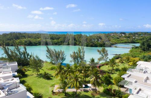 Calodyne House | Barachois 8, private pool, modern,wifi,waterfront