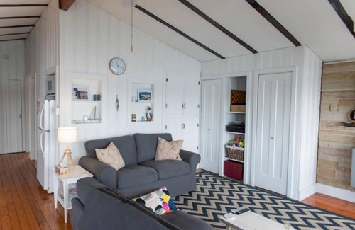 Rideau Lakes Cottage | Barber Pointe