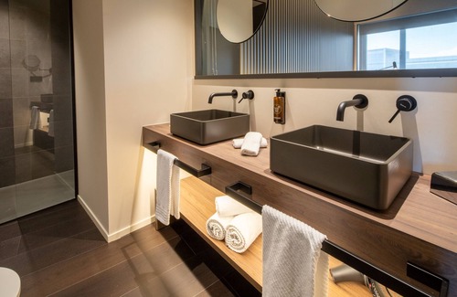 El Prat de Llobregat Hotel | Barcelona Airport Hotel