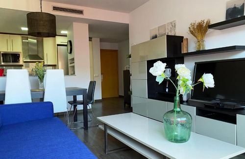 Poblenou Apartment | Barcelona Beach Breeze