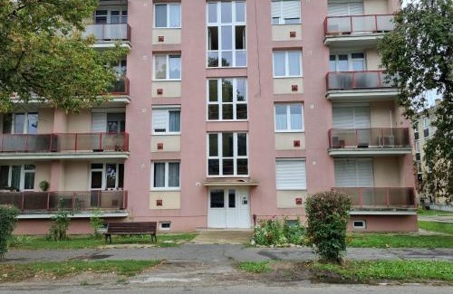 Kazincbarcika Apartment | Barcika Apartman