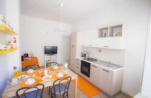 Bari City Centre Apartment | BARI GRAND CENTRAL APARTMENT - PRINCIPE 40 GUEST HOUSE - FREE WIFI JACUZZI