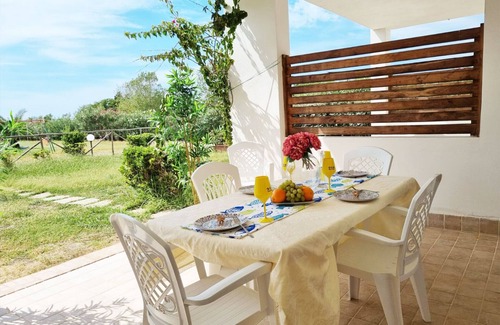 Isola di Capo Rizzuto Apartment | Barko Apartments| Holiday home a few steps from the Sea, surrounded by greenery
