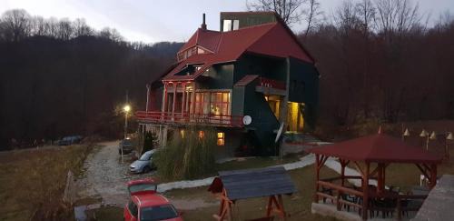 Lepsa House | Barlogul Ursilor Lepsa