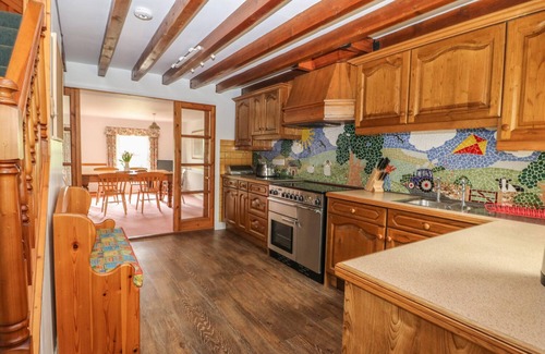 Thornton Rust Cottage | BARN HOUSE, family friendly, with open fire in Thornton Rust