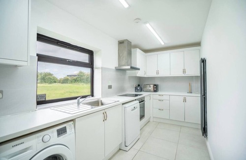 Stafford House | Barn House & Spacious & Countryside