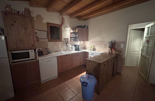 Germs-sur-l'Oussouet House | Barn in a green setting