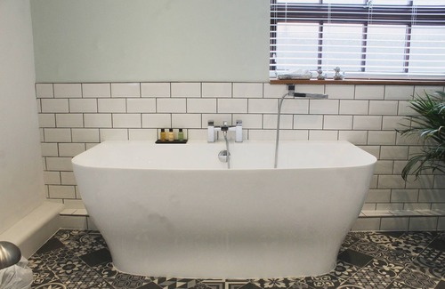 Hickling Bed & Breakfast | Barn Owls Retreat @ Dairy Barns