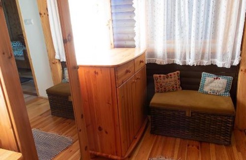 Tarnaszentmaria Apartment | Barna Faház