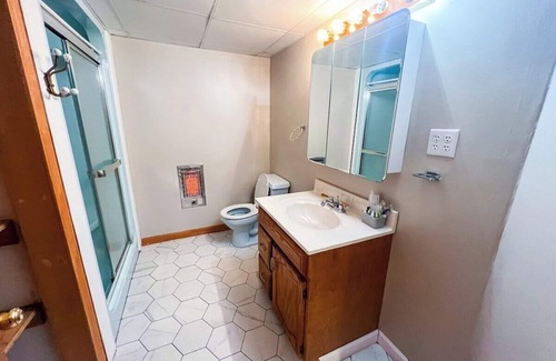 Stanton House | Barnhouse @ 4GuysRV Park-Hot Tub