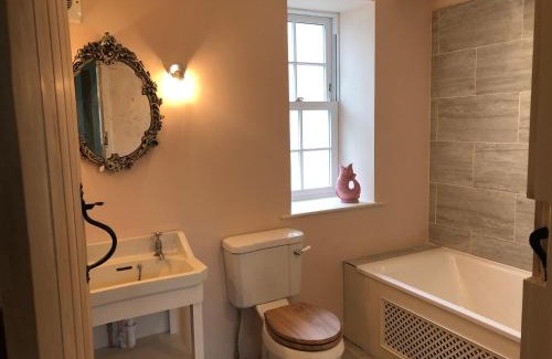 Kirkton Manor House | Barns Bothy