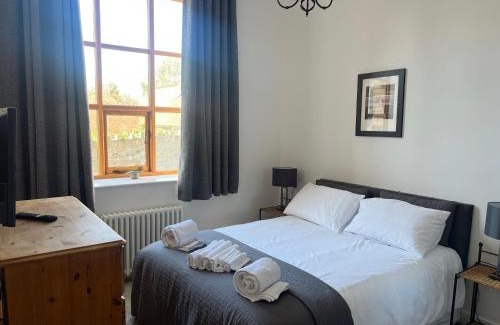 Barnstaple Apartment | Barnstaple - apartment- Sleeps 2 - Parking